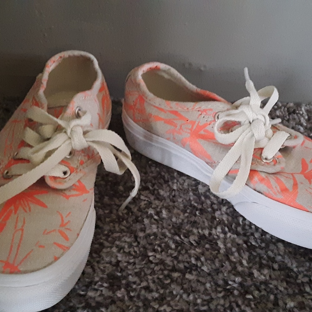 Size 11 girls vans